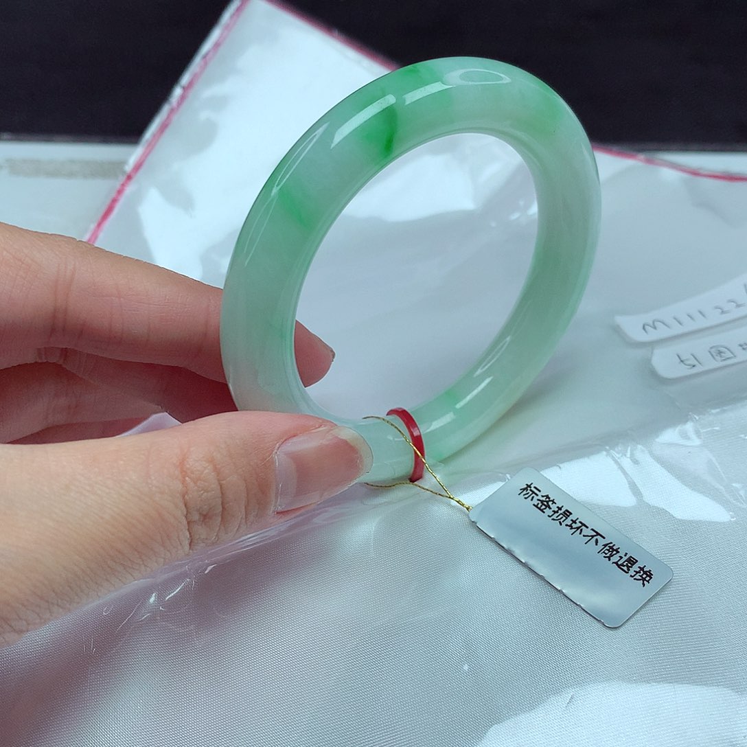 翡翠手镯未镶嵌51圈圆条226