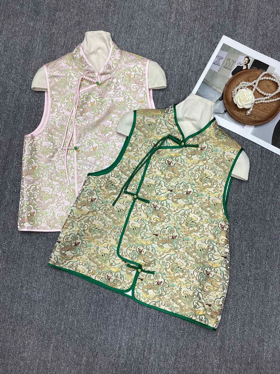 南油朱朱 提花立领盘扣国风马甲488