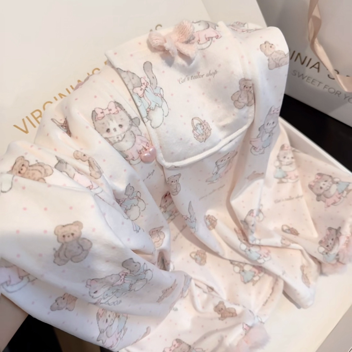 【雪芙猫咪】甜美可爱卡通海岛绒睡衣女加绒加厚保暖可外穿家居服