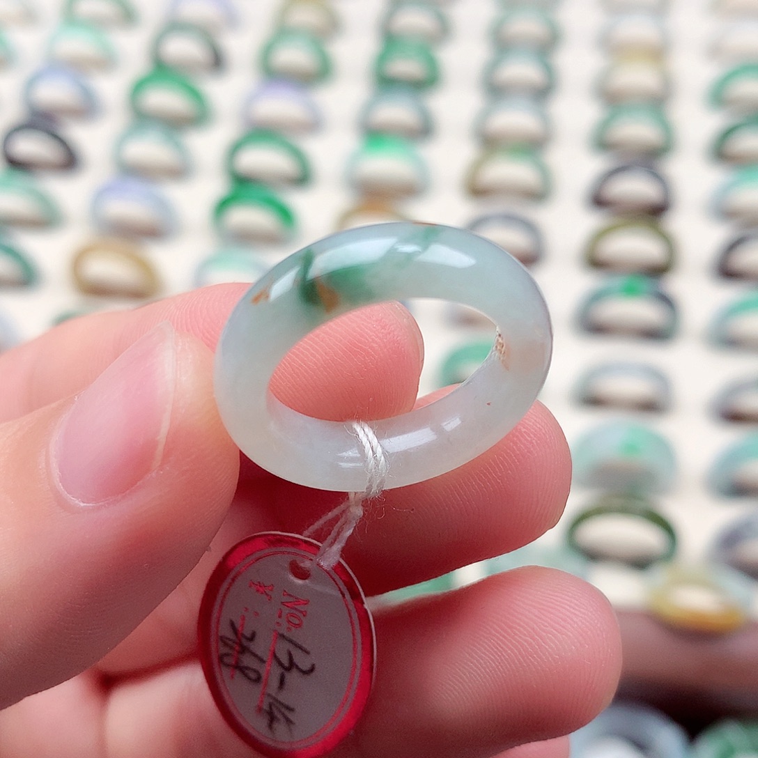 翡翠戒指未镶嵌13-14号