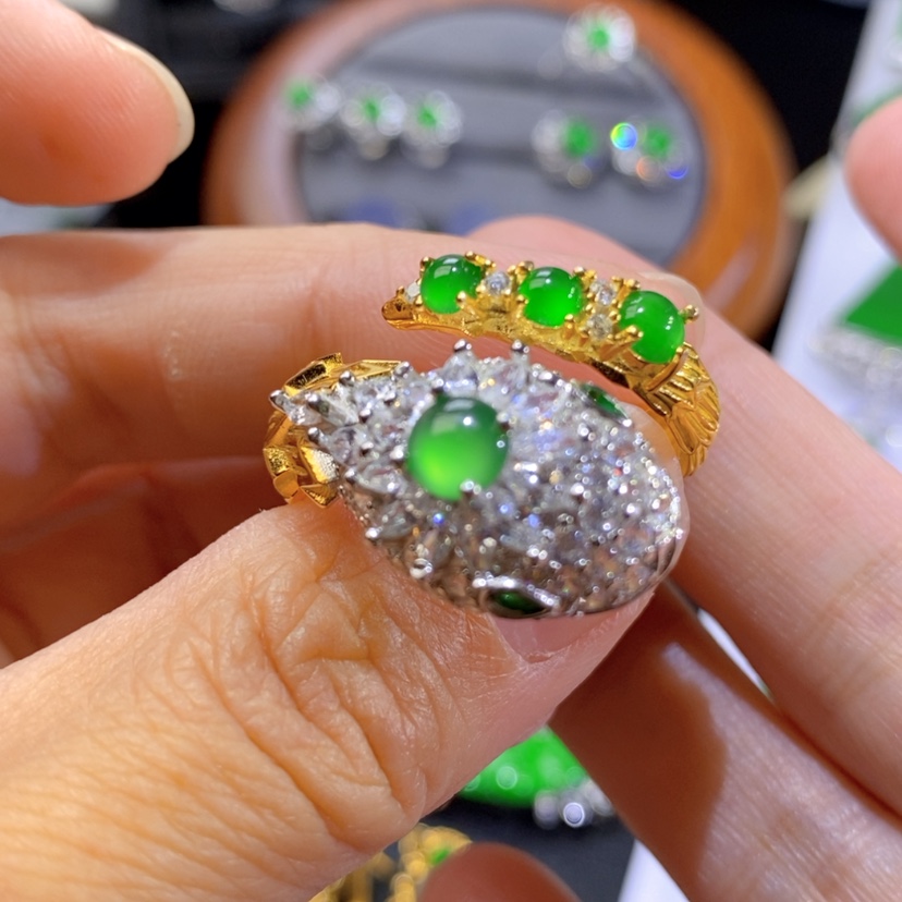 【闪购商品】翡翠挂件银S925镶嵌天然翡翠