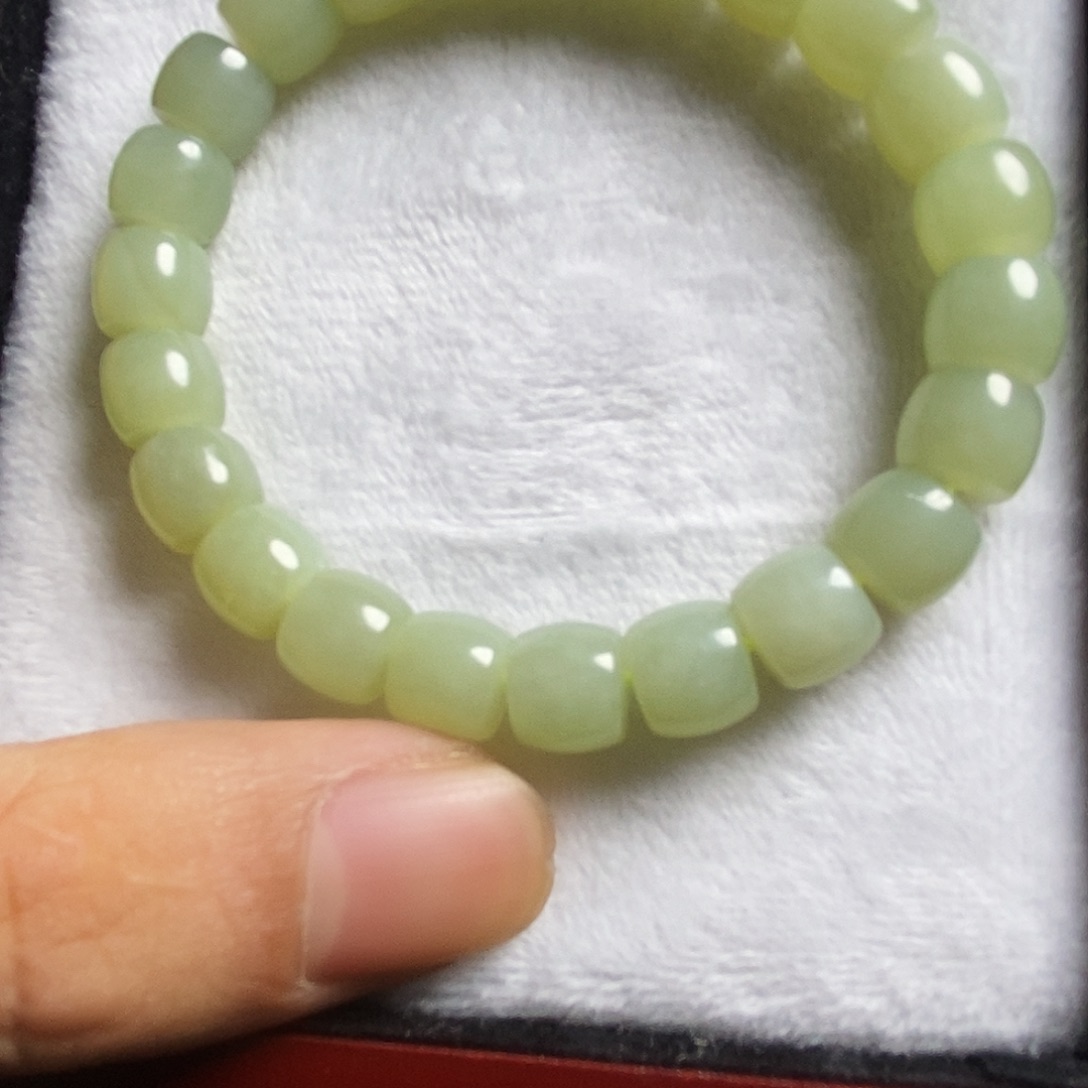 富****和田玉未镶嵌手串