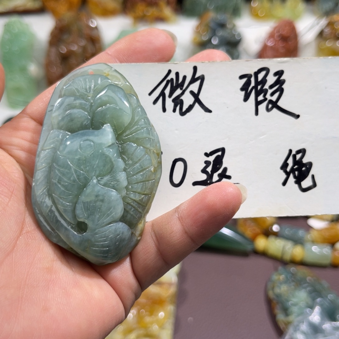 未镶嵌蛇纹石玉颈饰