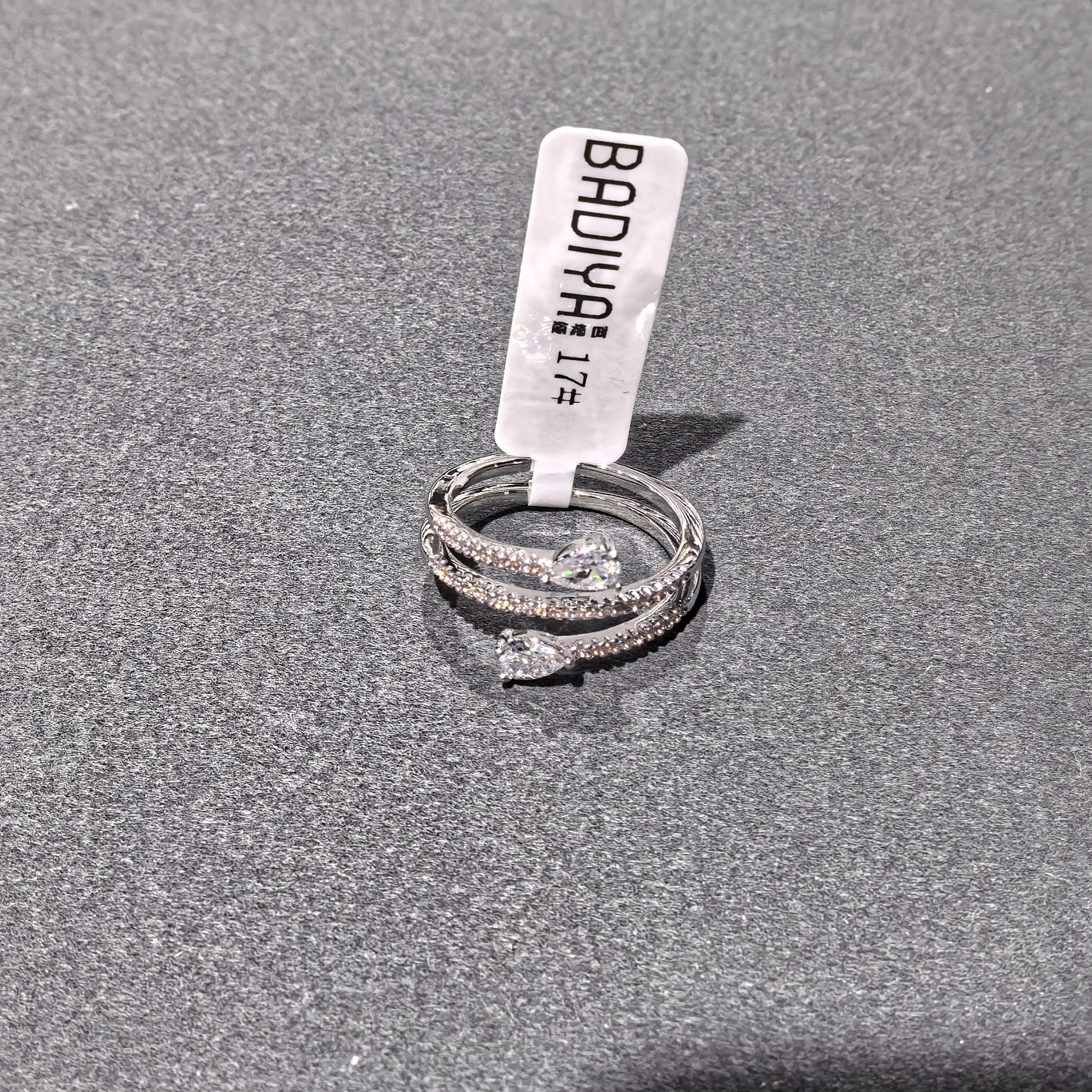 铜合金锆石戒指 F279银色三层闪闪高级款戒指