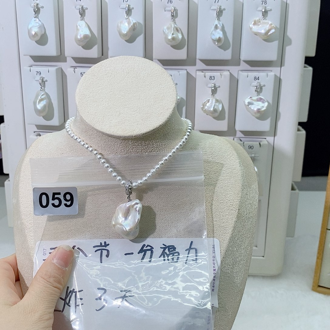 淡水珍珠颈饰合金