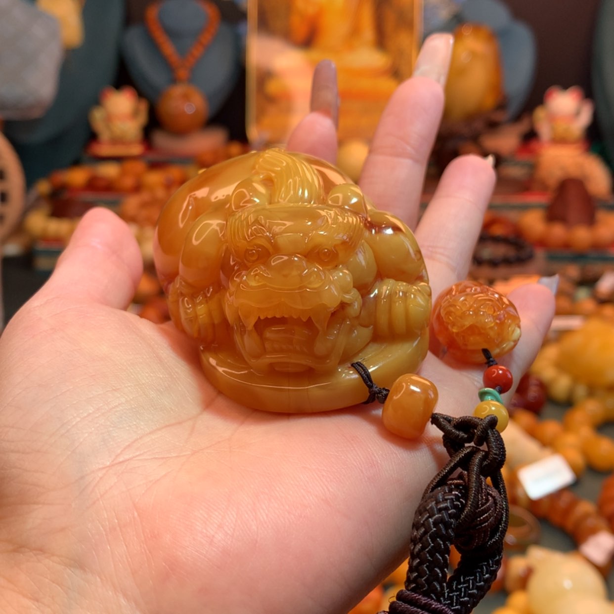 【闪购商品】未镶嵌吊坠(赠链)蜜蜡