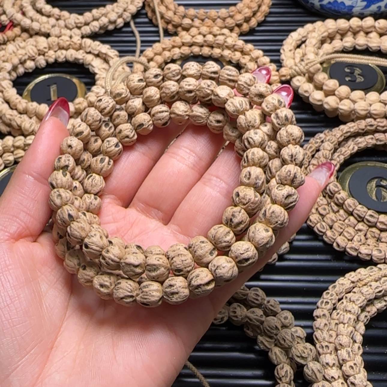 【闪购商品】柏香籽/百香籽吊坠如**境