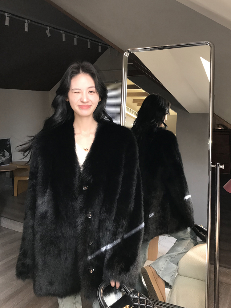 人造皮草 高端进口托斯卡纳外套V领宽松显瘦羊羔毛皮草女