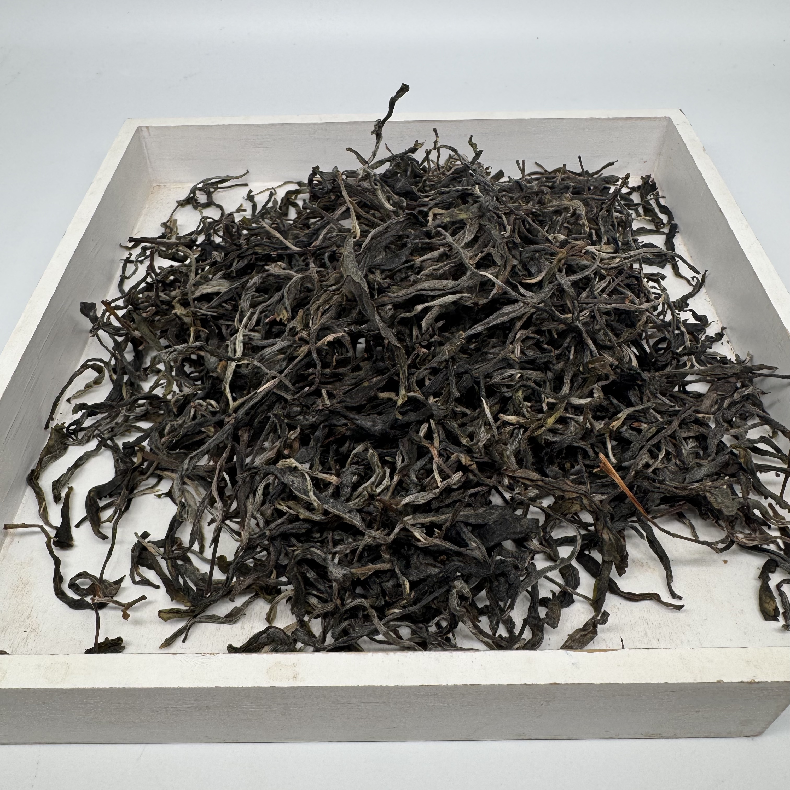 6-12（C-C06）2025年白虎山乔木散茶  普洱茶 头春头采1000g
