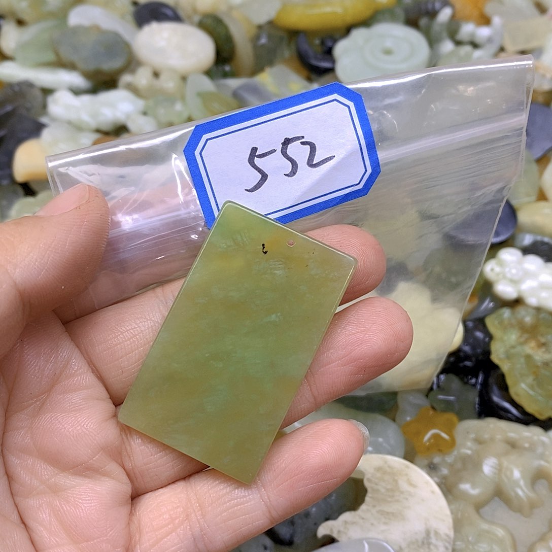 蛇纹石玉颈饰未镶嵌552