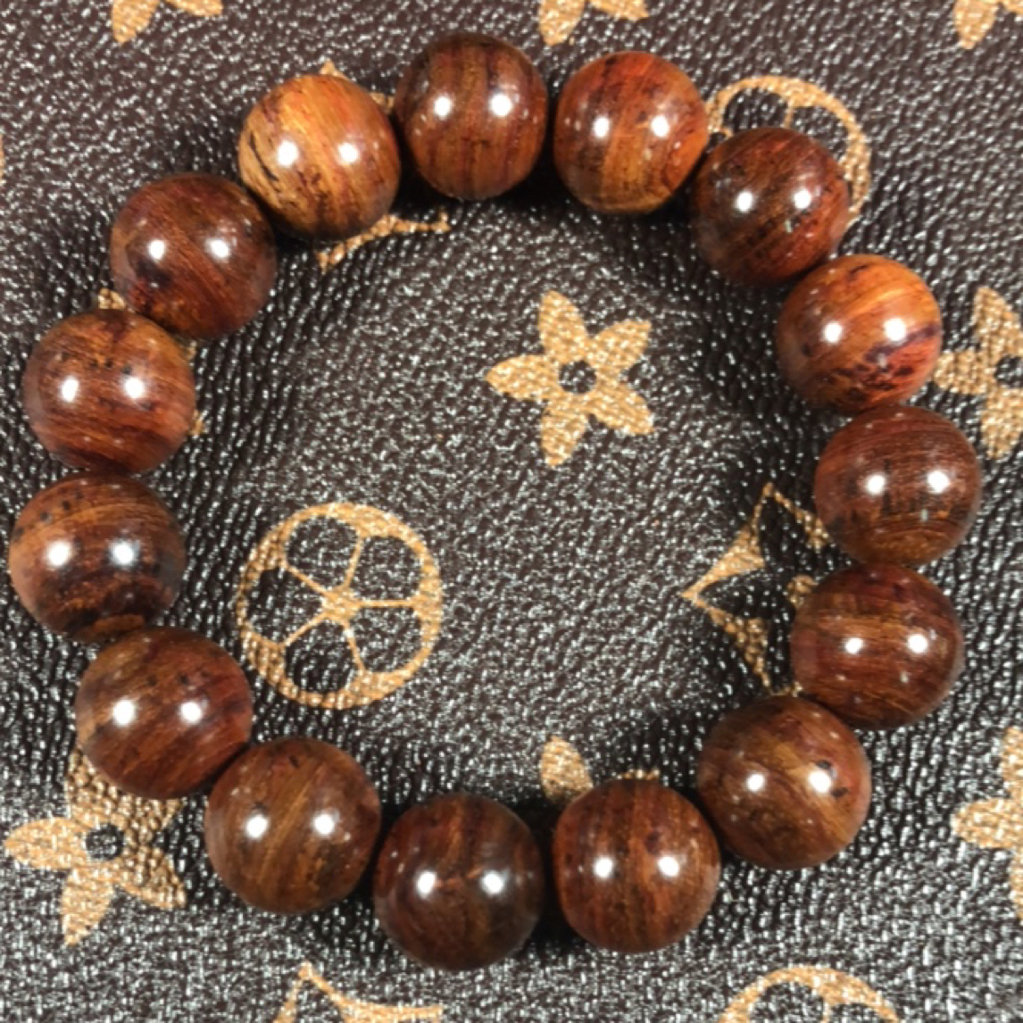 A海南黄花梨1.5规格手串