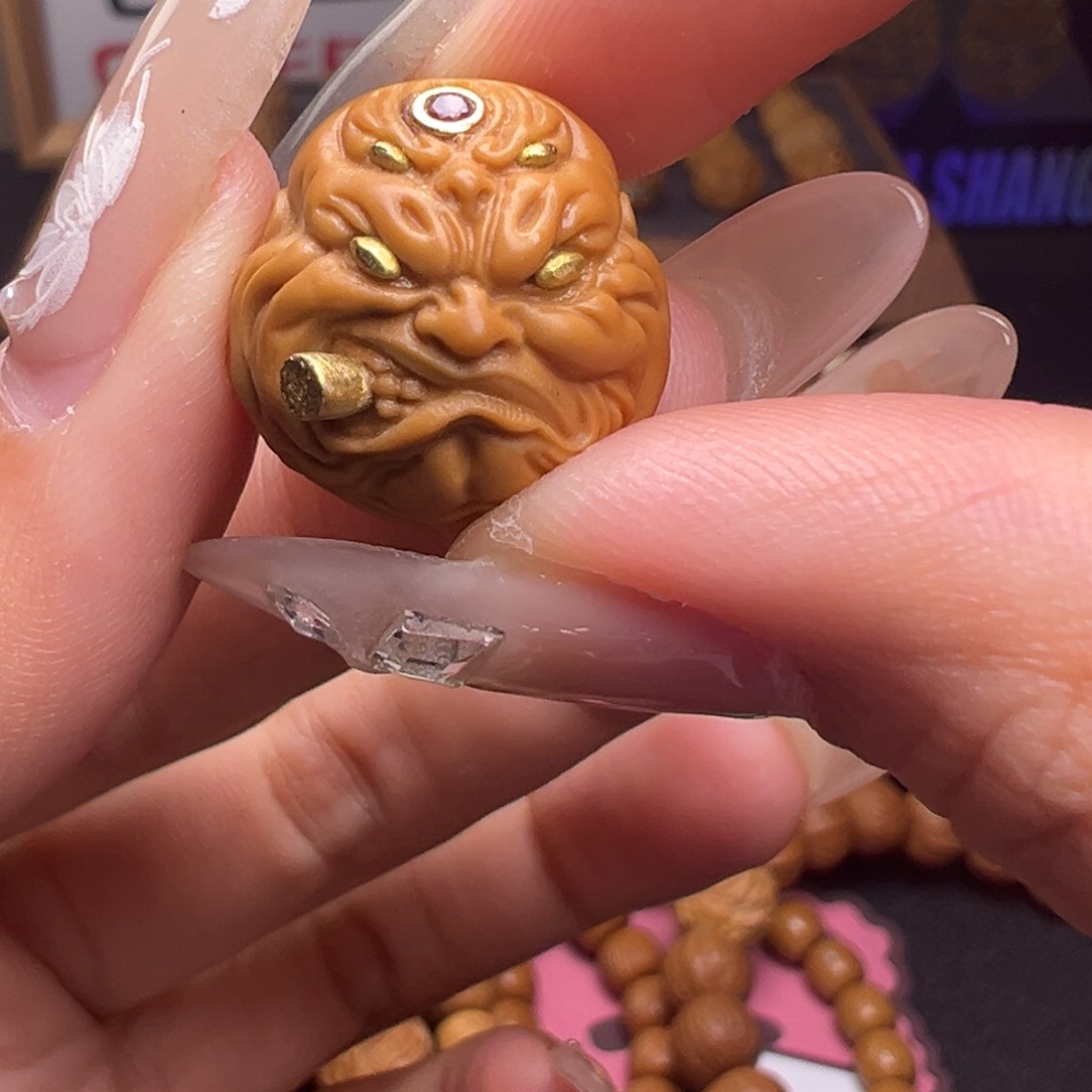 文玩核桃把件镶嵌款五目烟鬼18左右尺寸全品有正常封口线