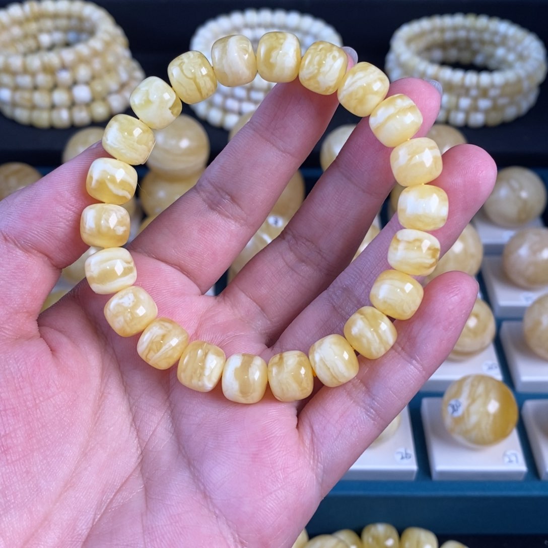 未镶嵌蜜蜡珠宝奇石