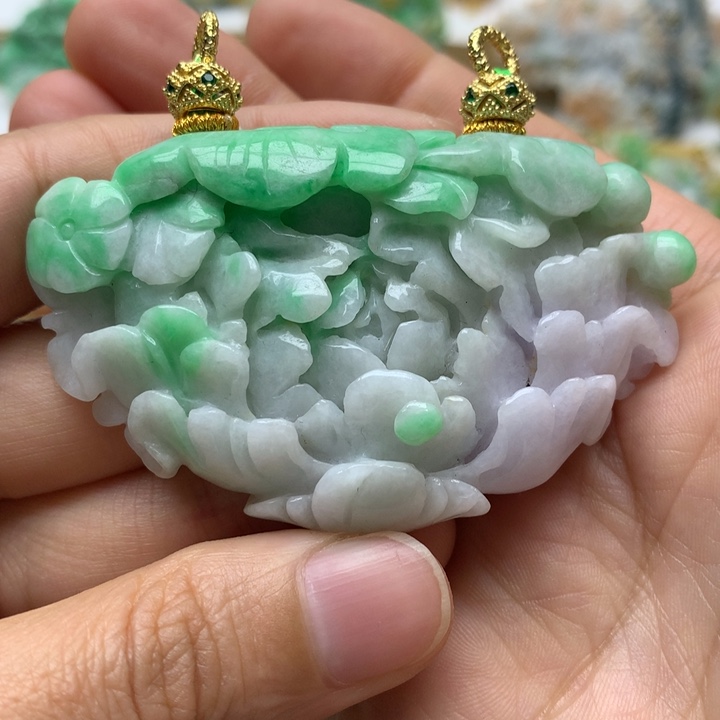 翡翠颈饰未镶嵌翡翠