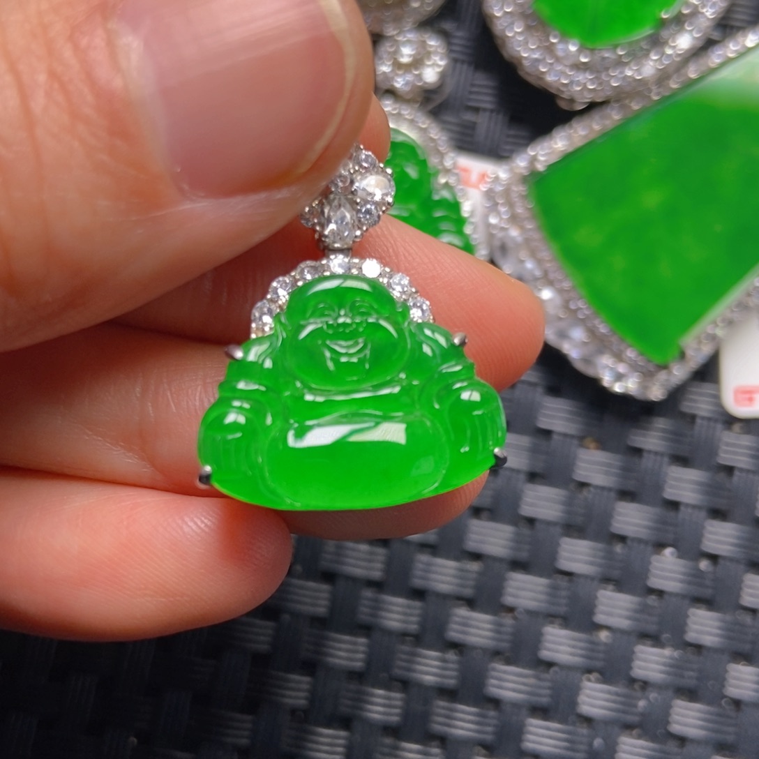 翡翠银S925镶嵌颈饰佛公吊坠