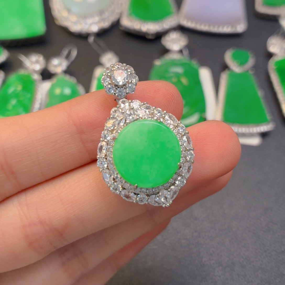 翡翠银S925镶嵌颈饰