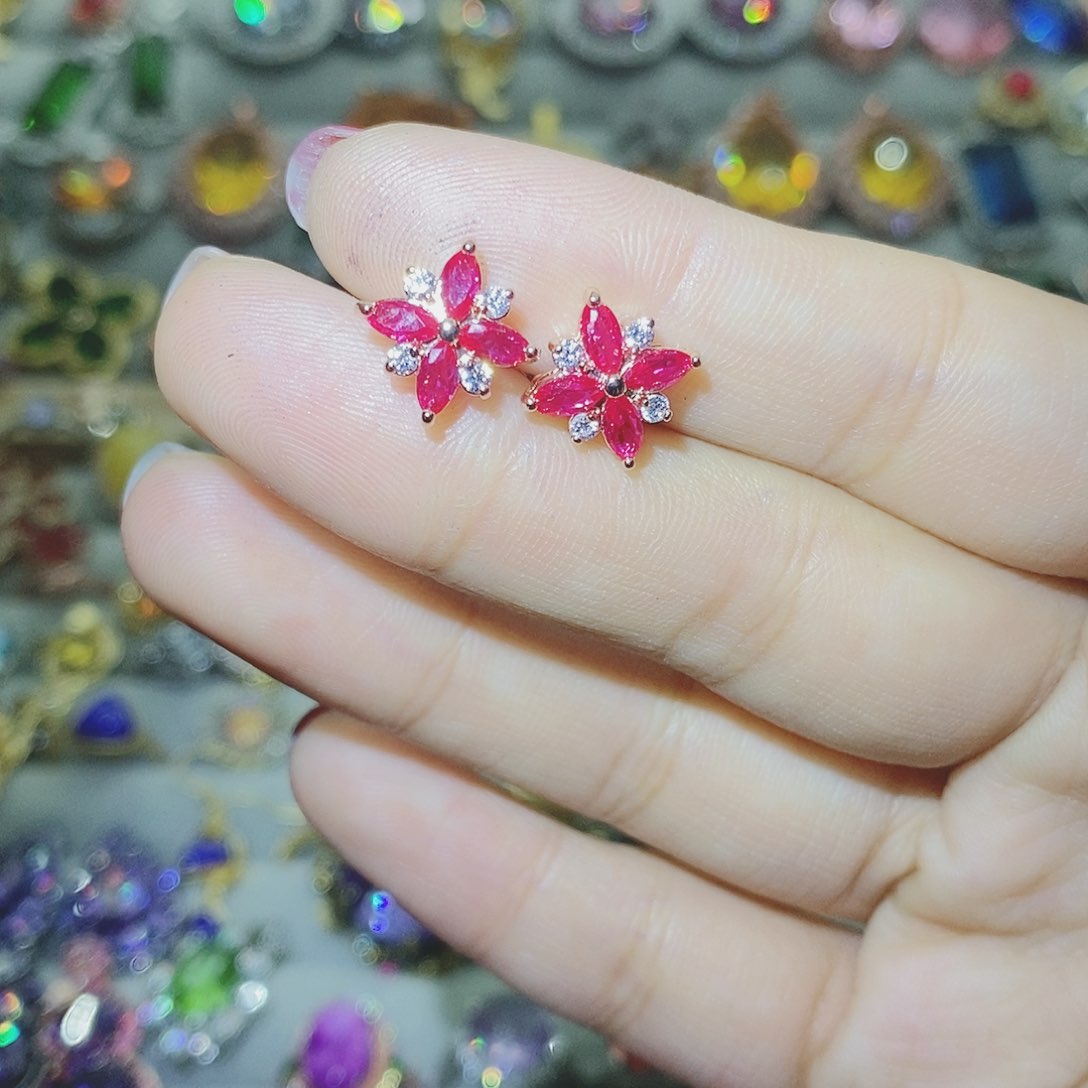 【闪购商品】托帕石耳饰银S925镶嵌