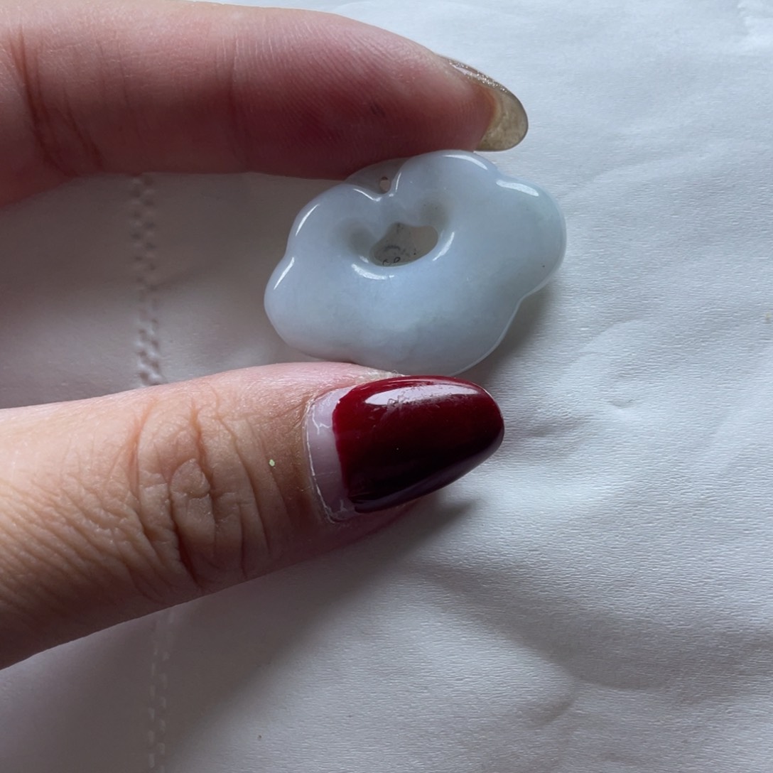 翡翠颈饰未镶嵌如意锁