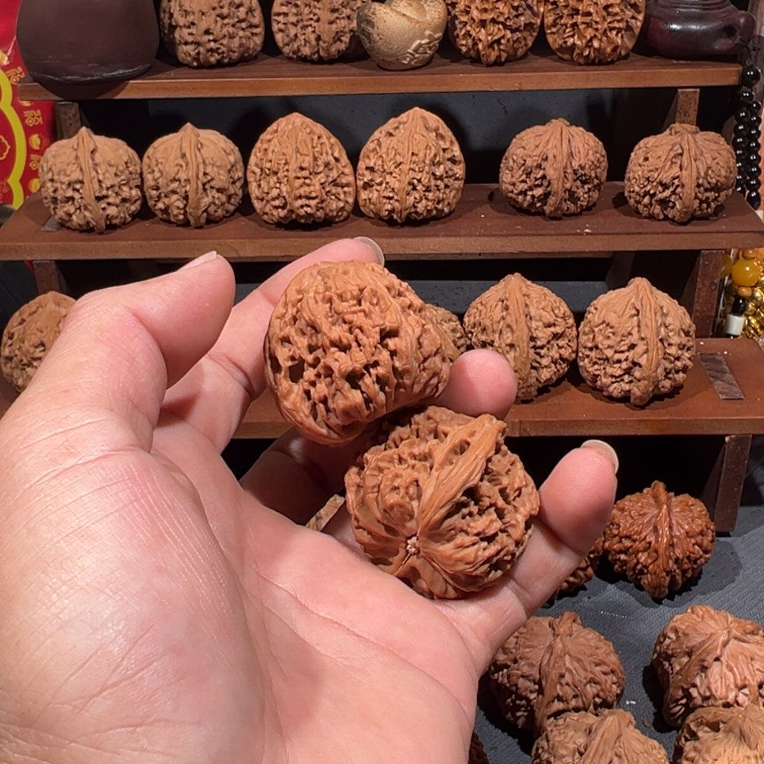 杨***生文玩核桃吊坠涿鹿南疆石40全品