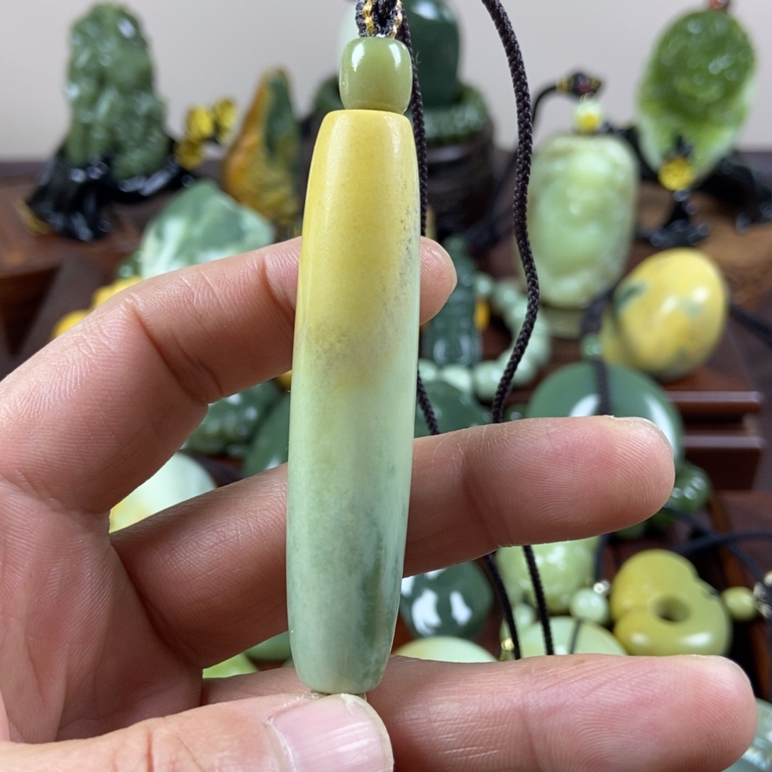 岫岩河磨玉（透闪石质玉）未镶嵌珠宝奇石