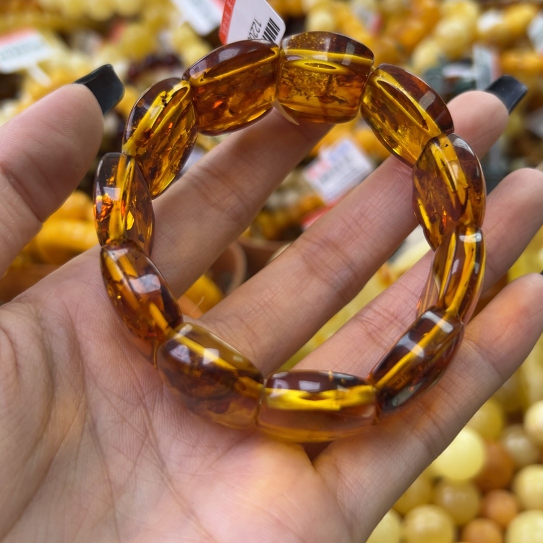 琥珀珠宝奇石未镶嵌
