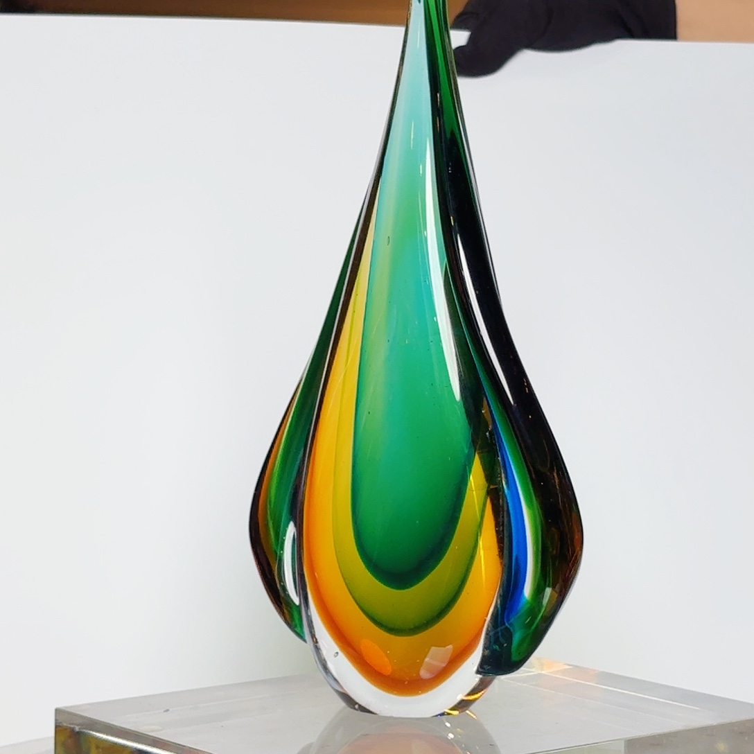 琉璃手工艺品琉璃岛上有个叫