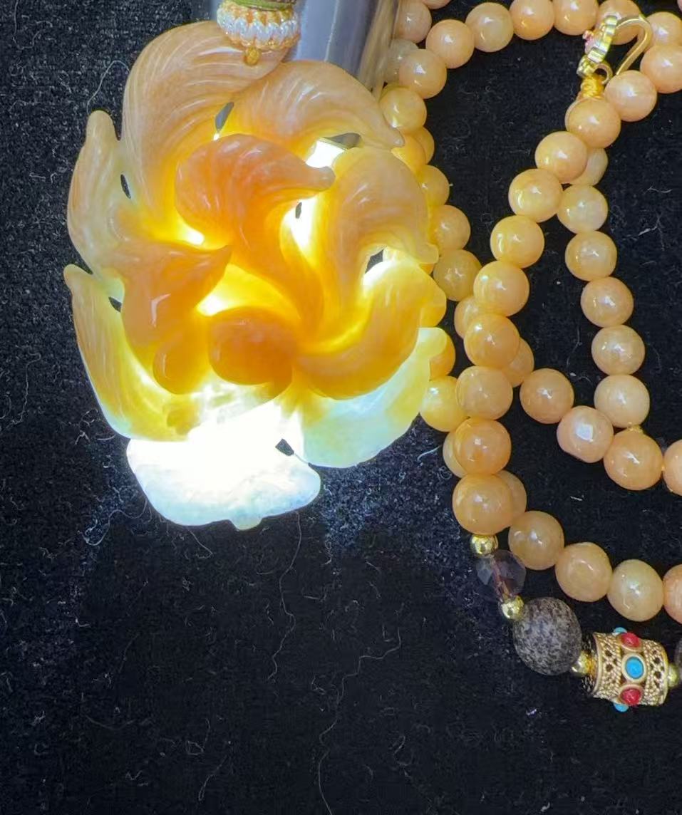 天然缅甸翡翠吊坠2055