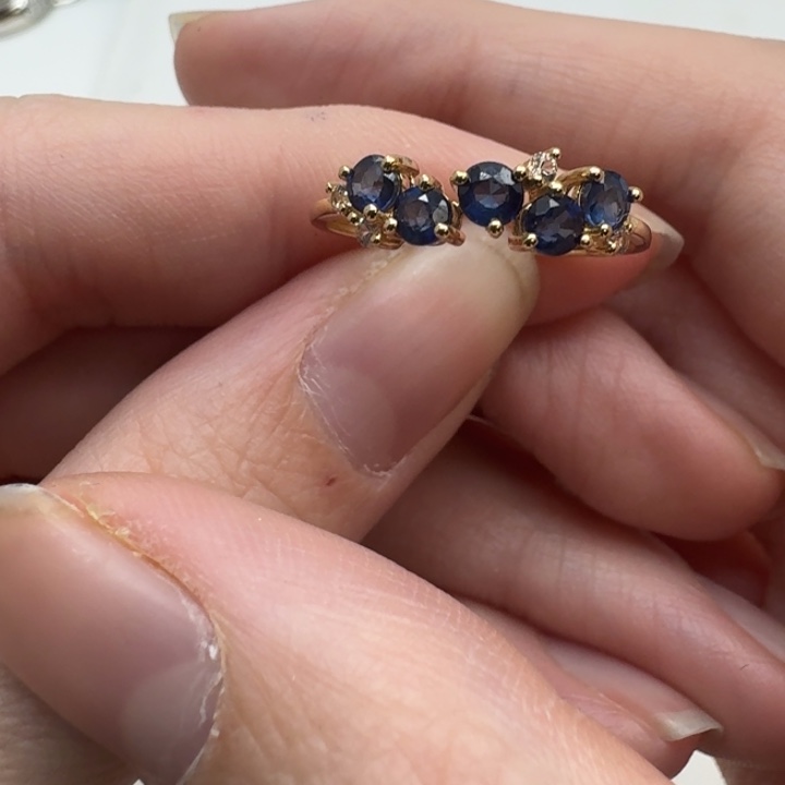 戒指蓝宝石18K金镶嵌