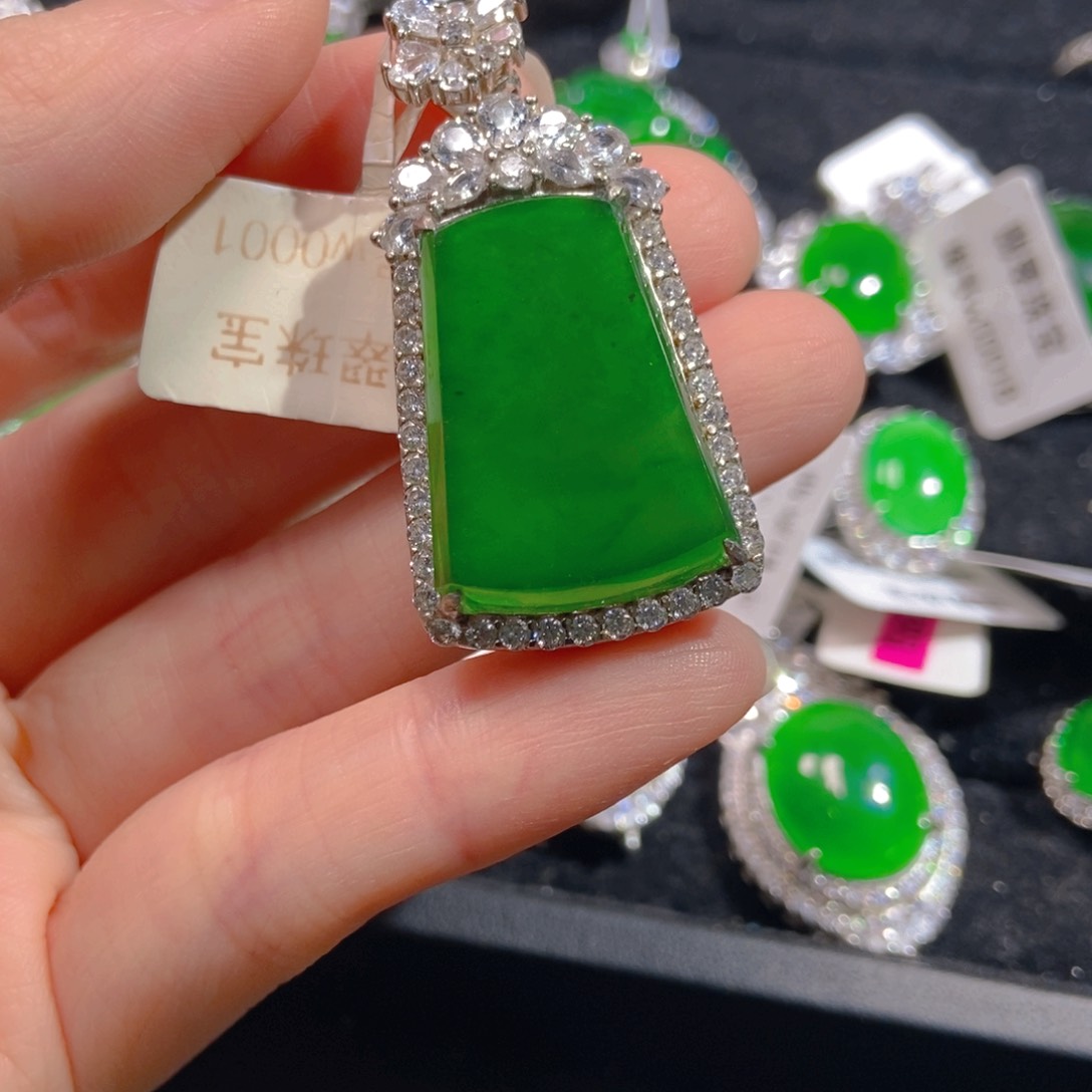 翡翠吊坠(不含链)银S925镶嵌
