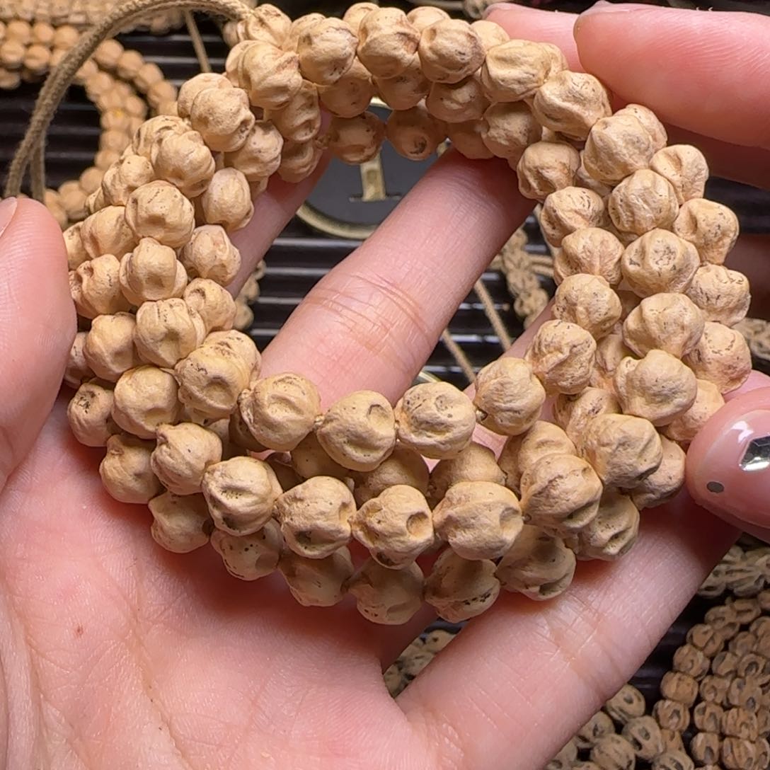 柏香籽/百香籽吊坠大****鱼