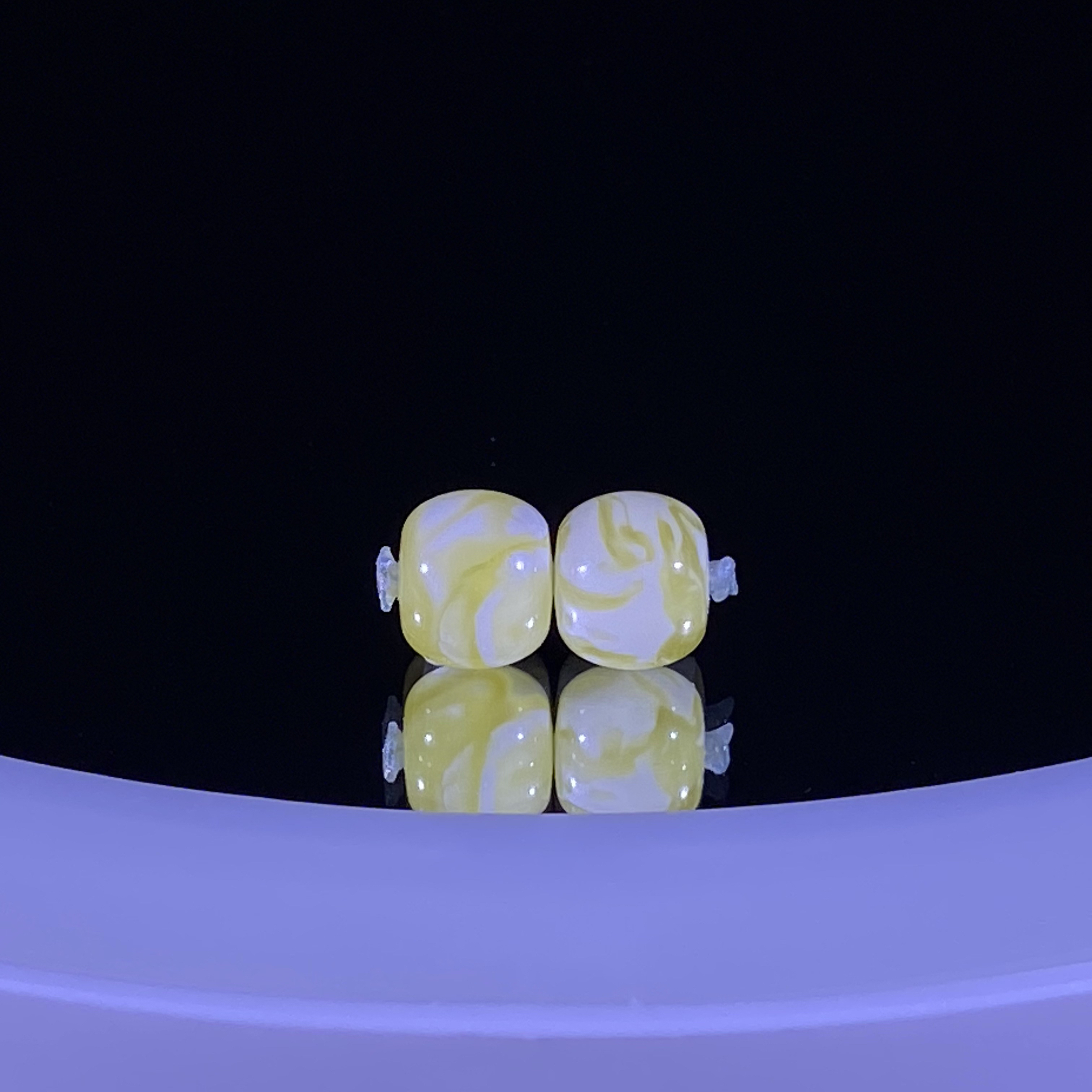 8mm金漆白拉丝纹路妖花蜜蜡老型对珠 全品配串好看妖