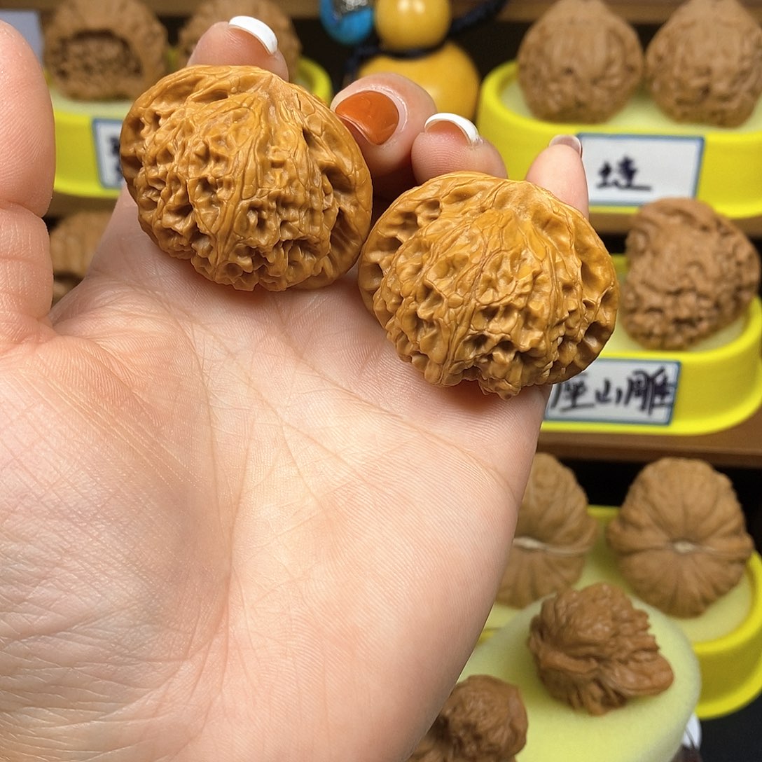 核桃宫灯 文玩/木作/... 文玩把件/