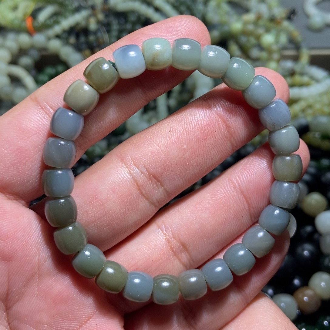 和田玉（糖玉）未镶嵌手链