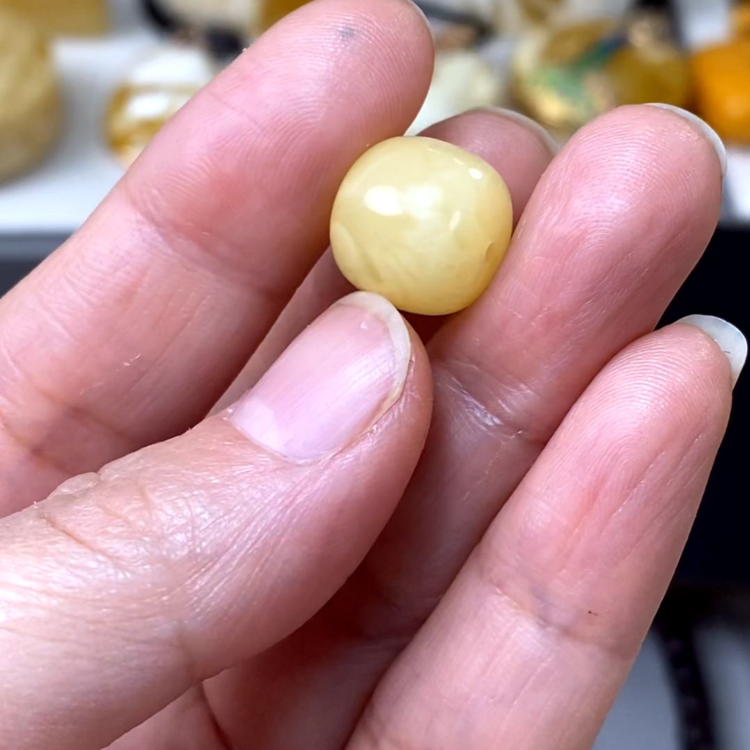 裸石琥珀未镶嵌吃***肉12微瑕老型