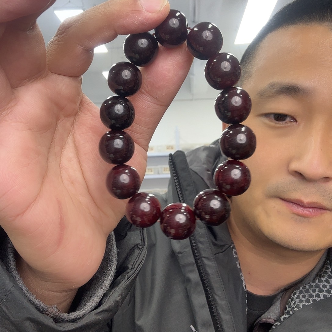白玉菩提手串14血甲