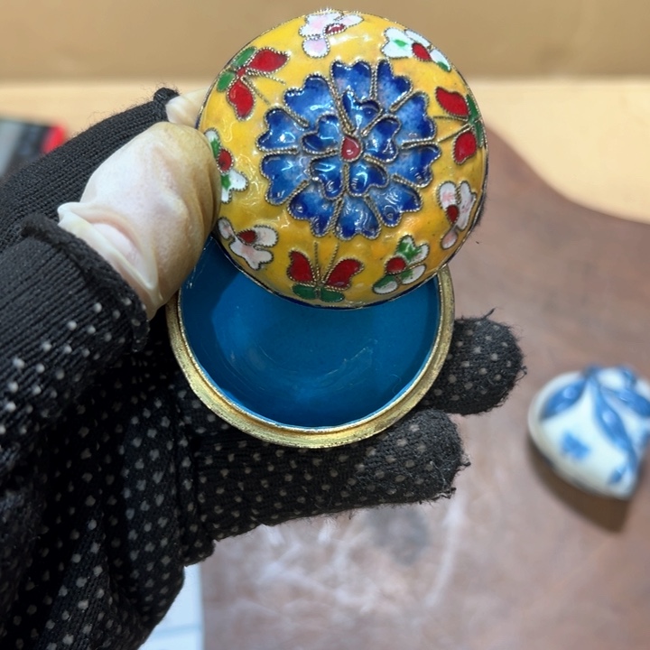 瓷器周边默认瑕疵2