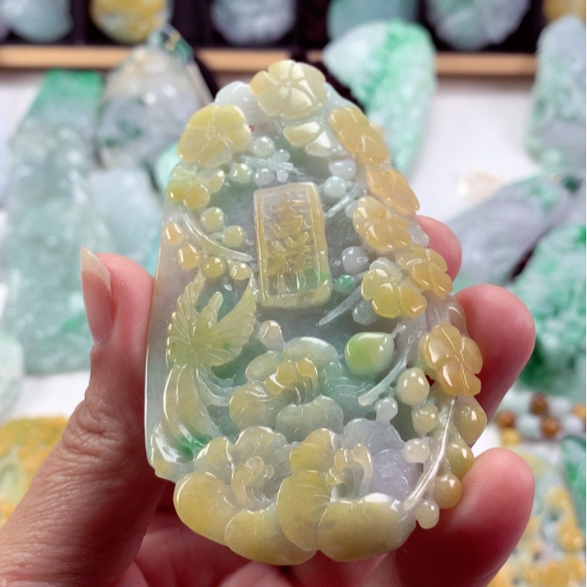 【闪购商品】翡翠吊坠(不含链)未镶嵌