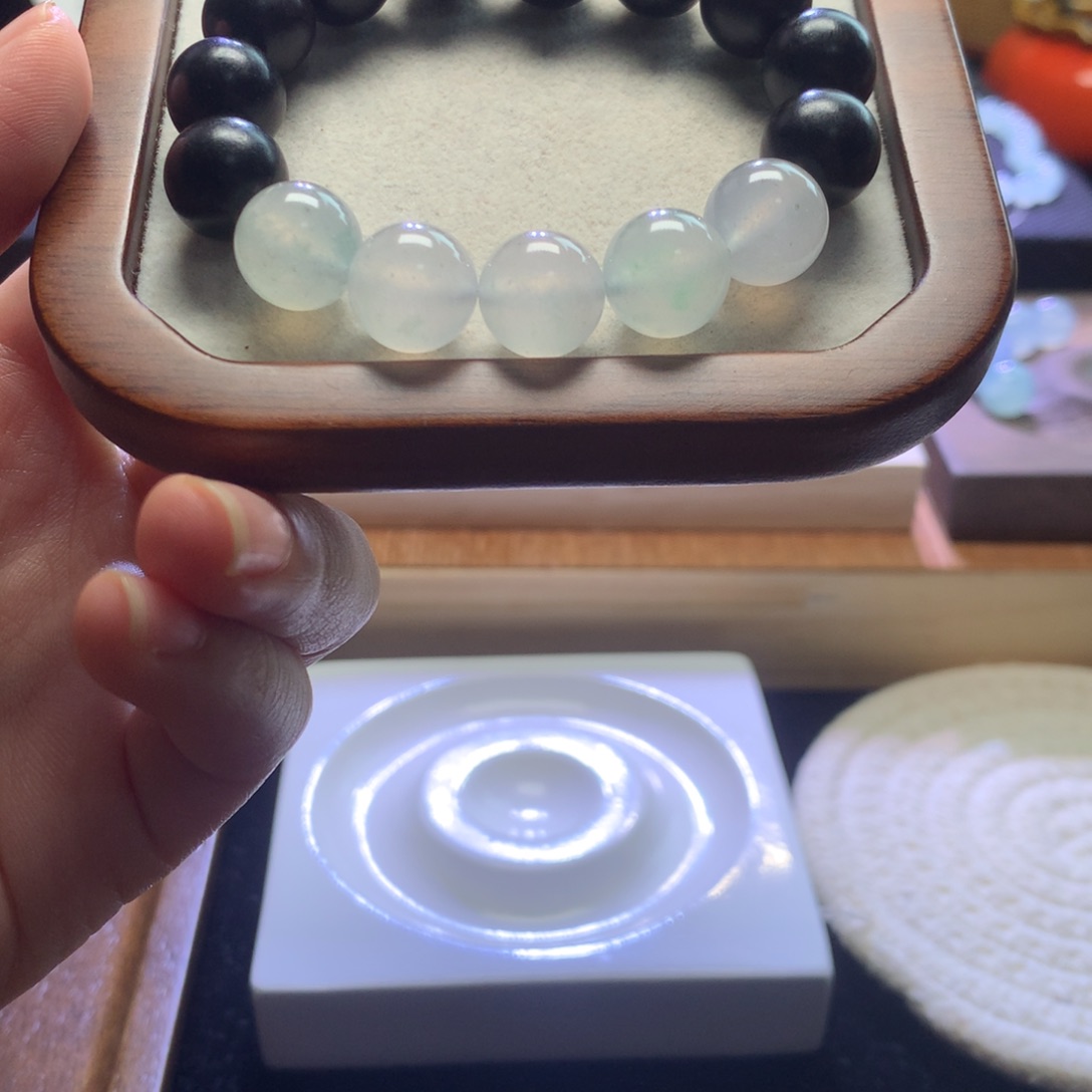 手链翡翠未镶嵌12mm荷塘月色