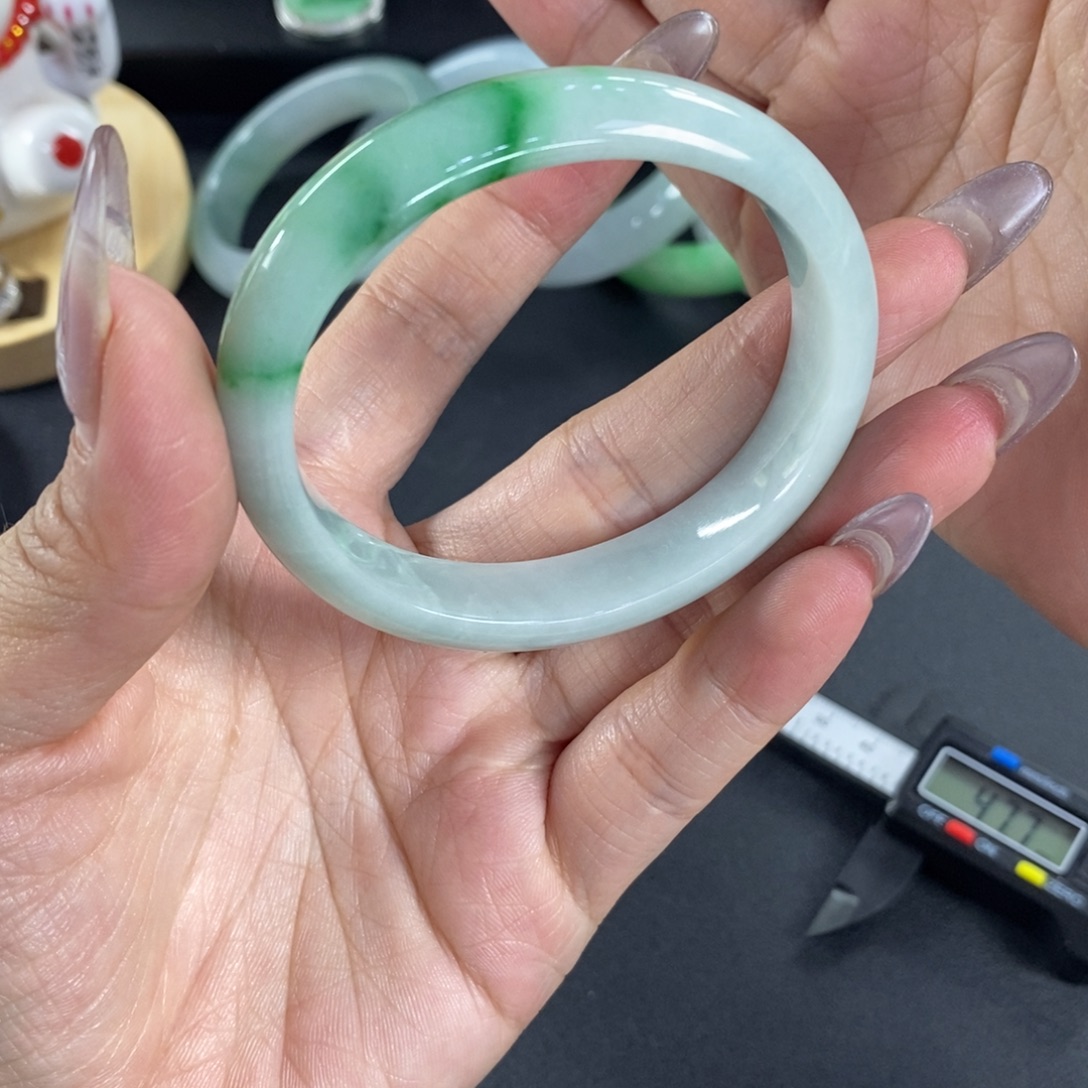 翡翠手镯未镶嵌天然翡翠手镯贵妃53