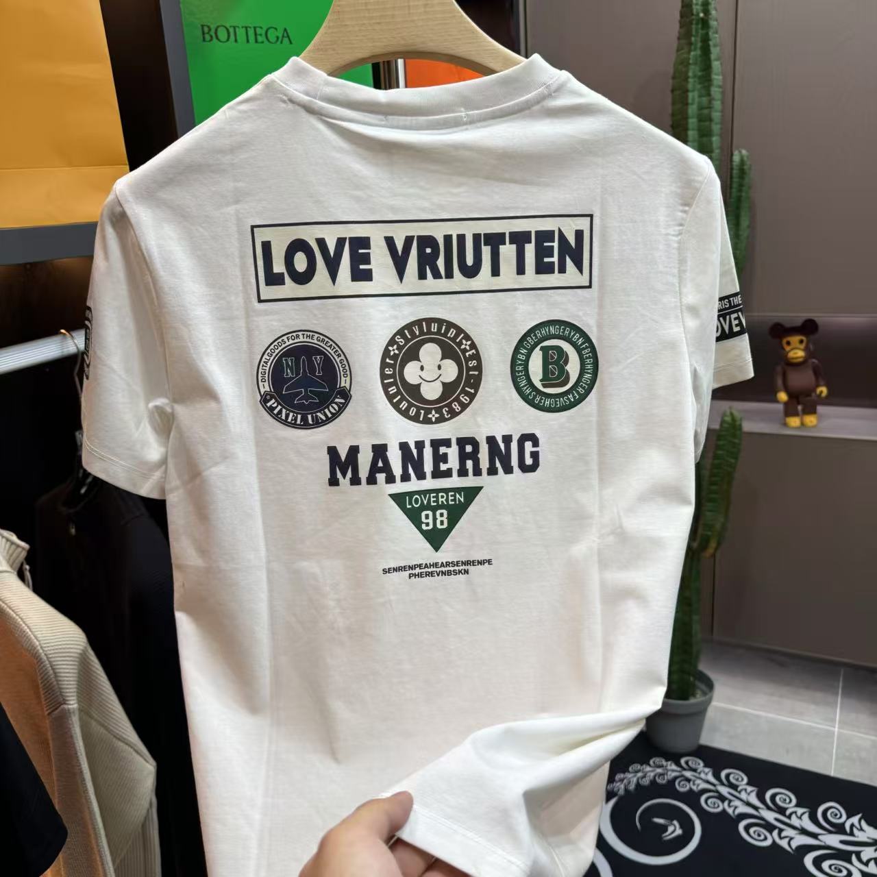 新年2025设计款高奢重磅潮牌时尚男女短袖（君君）