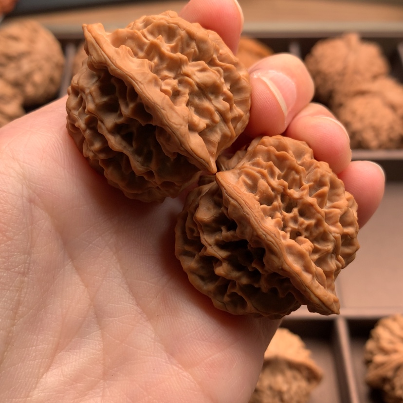 【闪购商品】文玩核桃把件秦闷狮子头35尺寸