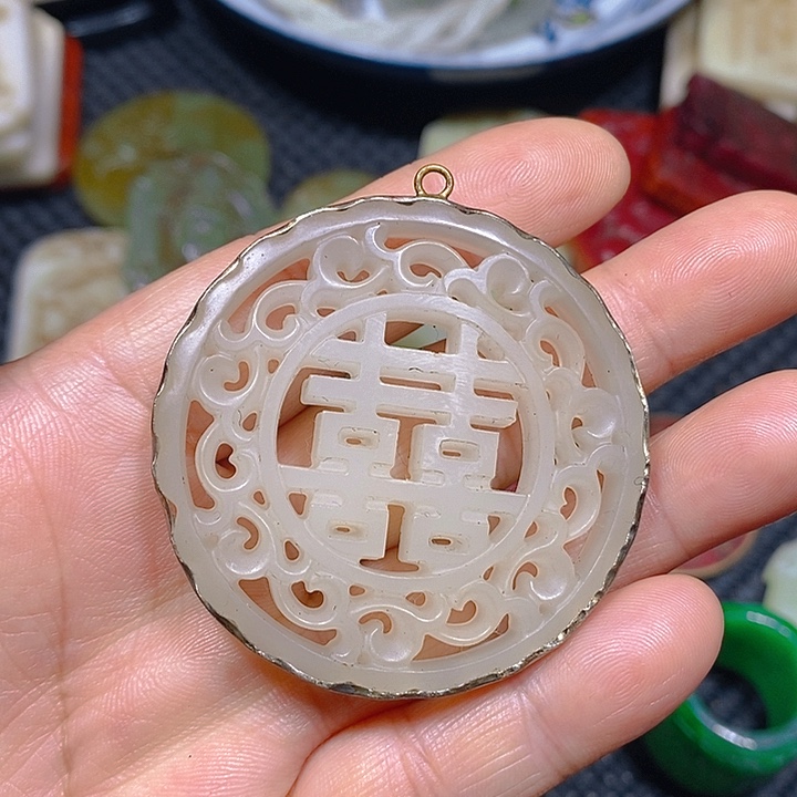 未镶嵌手链和田玉（糖玉）