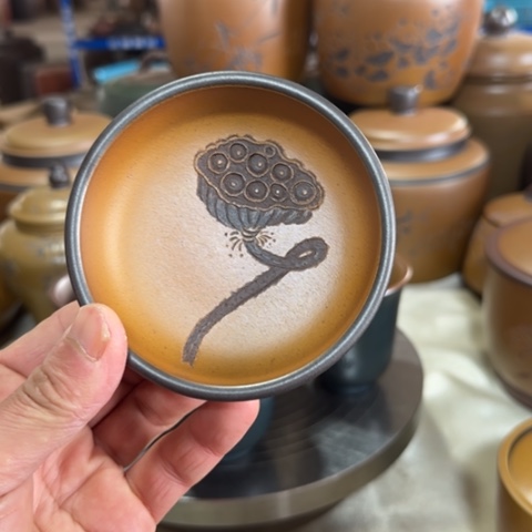 紫砂茶杯。。。。。。。。
