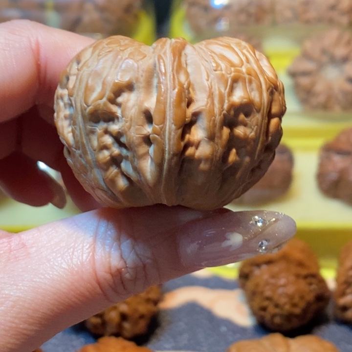 哈***喽文玩核桃吊坠元宝43全品单只