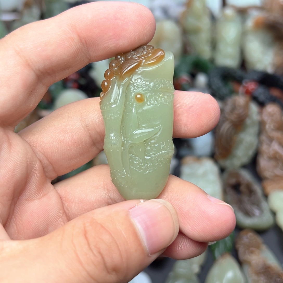 和田玉未镶嵌挂件