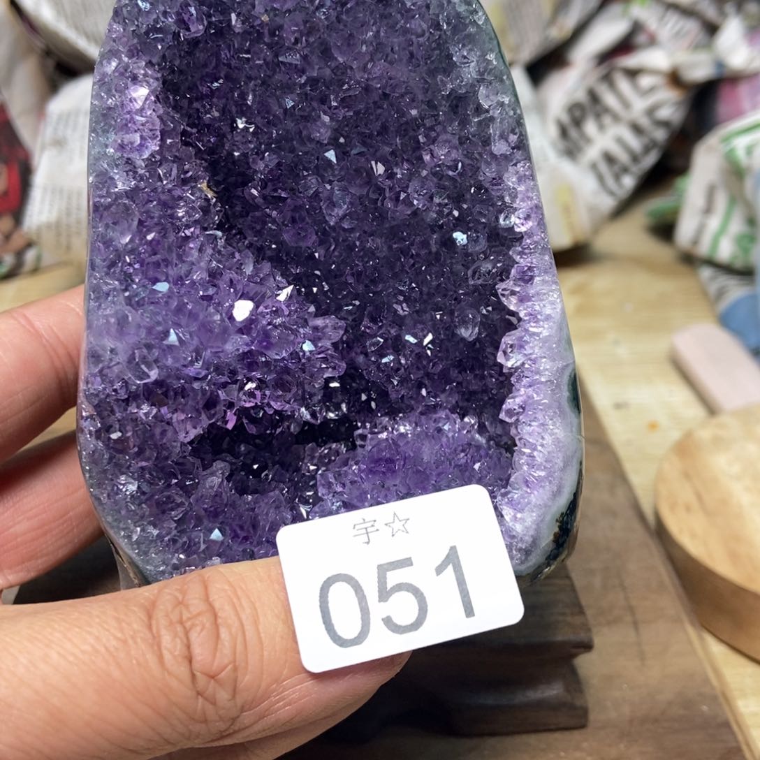 紫晶天然水晶摆件未镶嵌