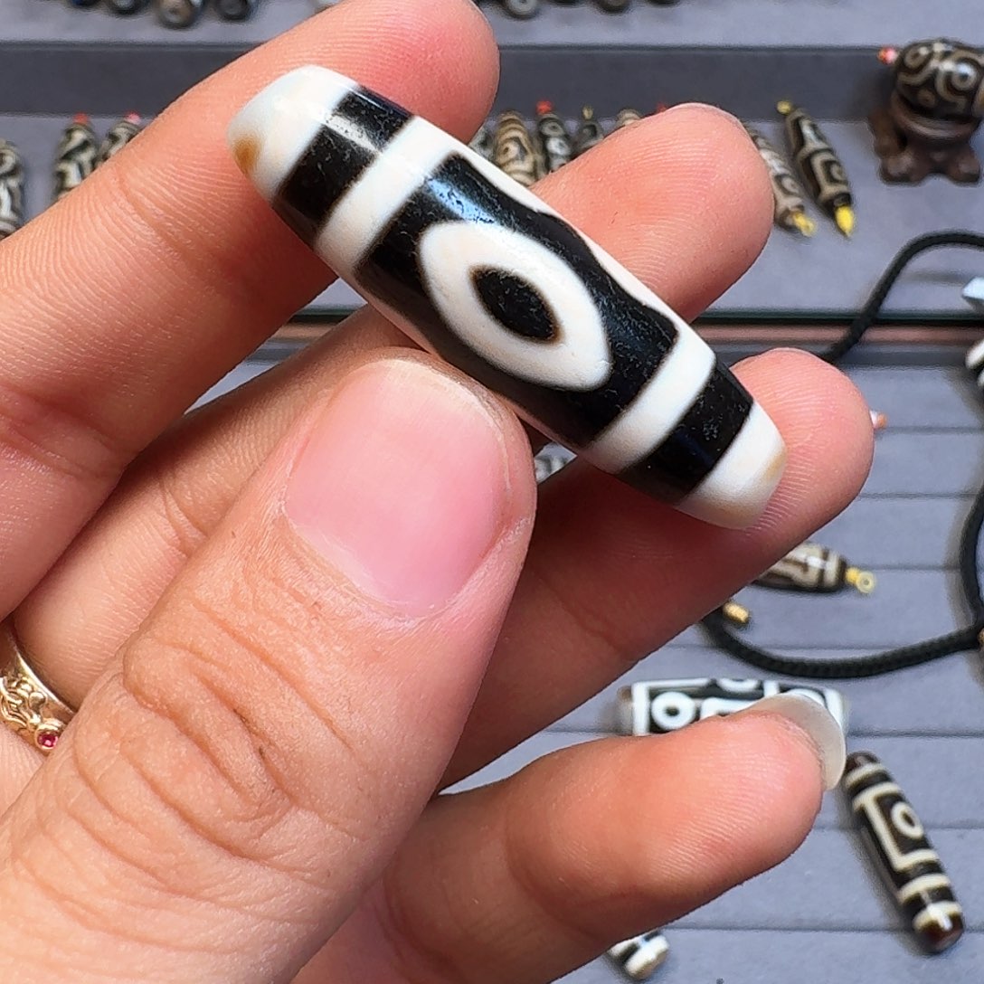 玛瑙/玉髓颈饰未镶嵌今*?