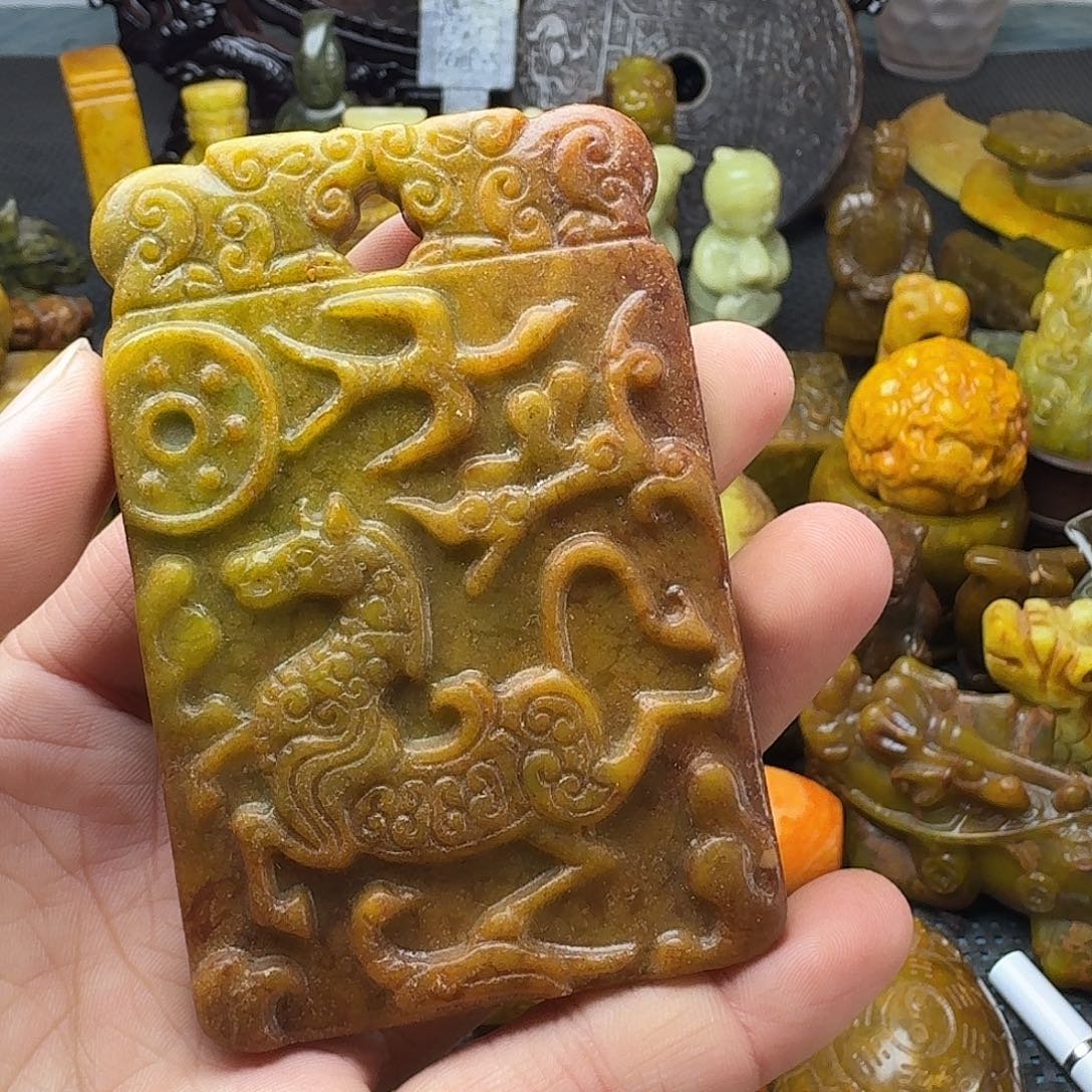 白玉菩提吊坠。。。