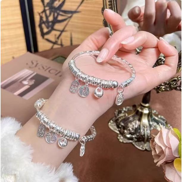 999.9银吉言牌小胖福盘缠开口镯