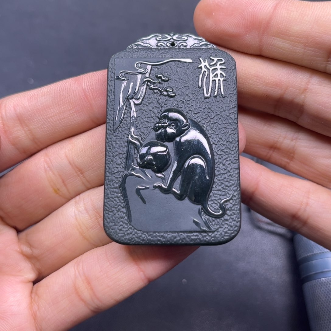 和田玉颈饰未镶嵌多样性新疆黑油青守护神猴